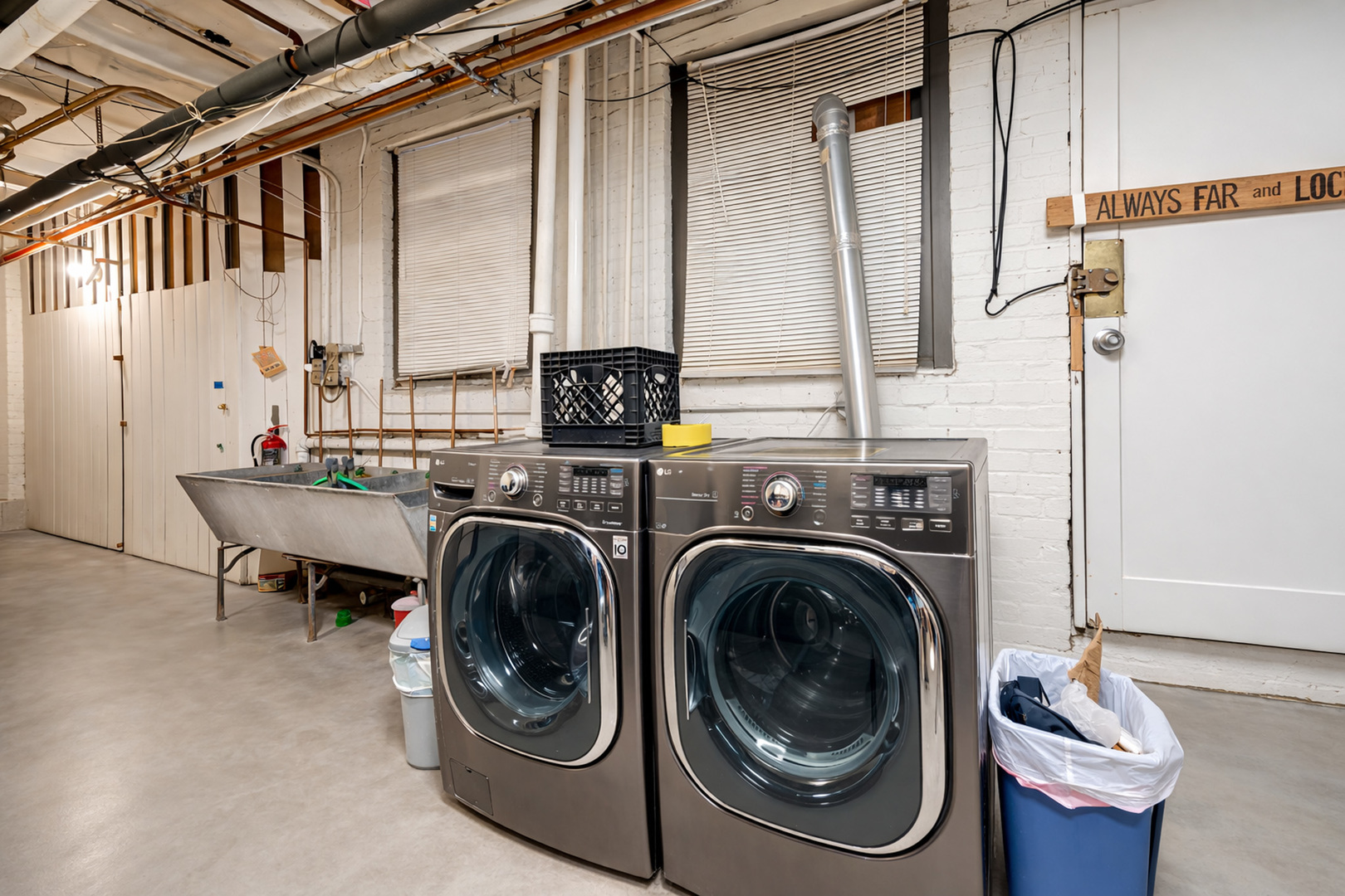 3024 W Palmer Boulevard Unit: 1S