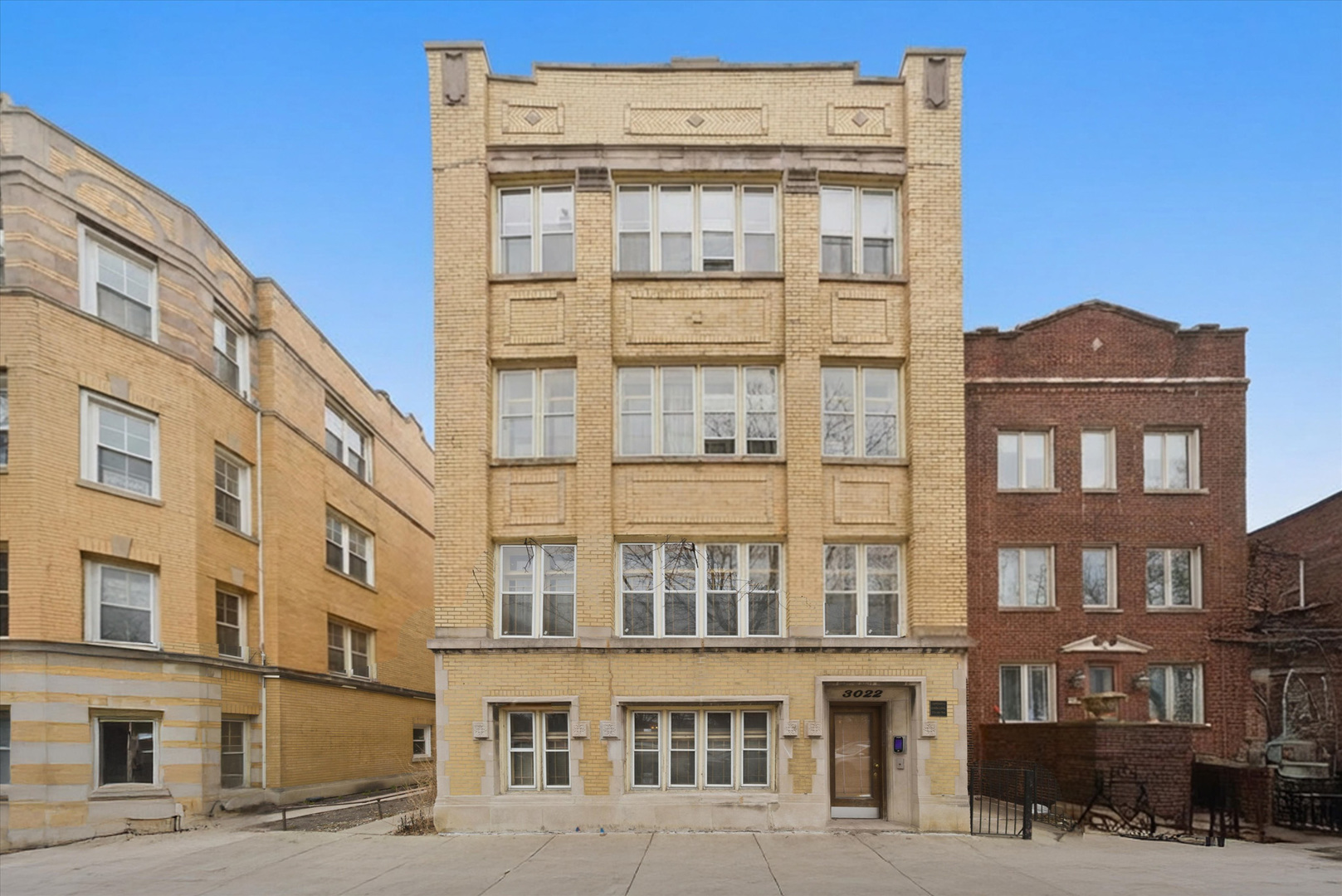 3024 W Palmer Boulevard Unit: 1S