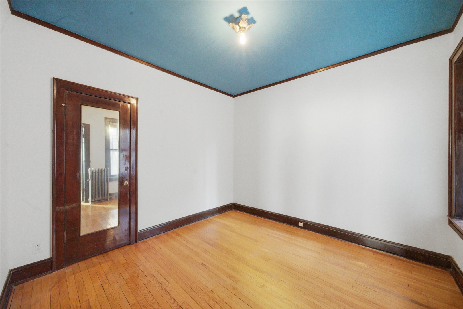 3024 W Palmer Boulevard Unit: 1S