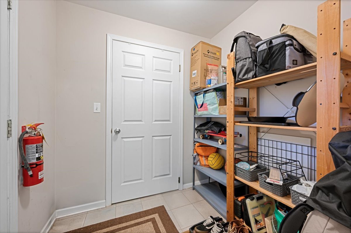 1714 W School Street Unit: 1