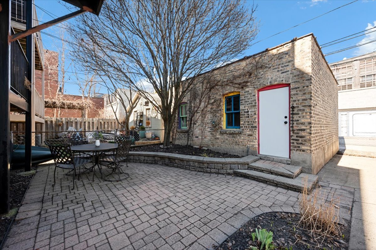 1714 W School Street Unit: 1