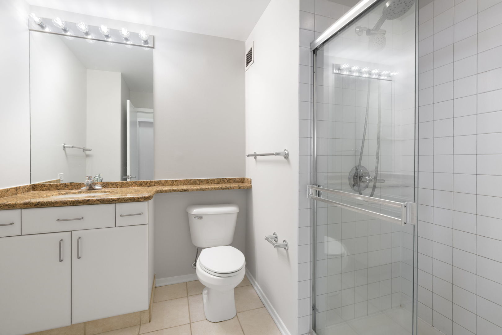 330 N JEFFERSON Street Unit: 2108