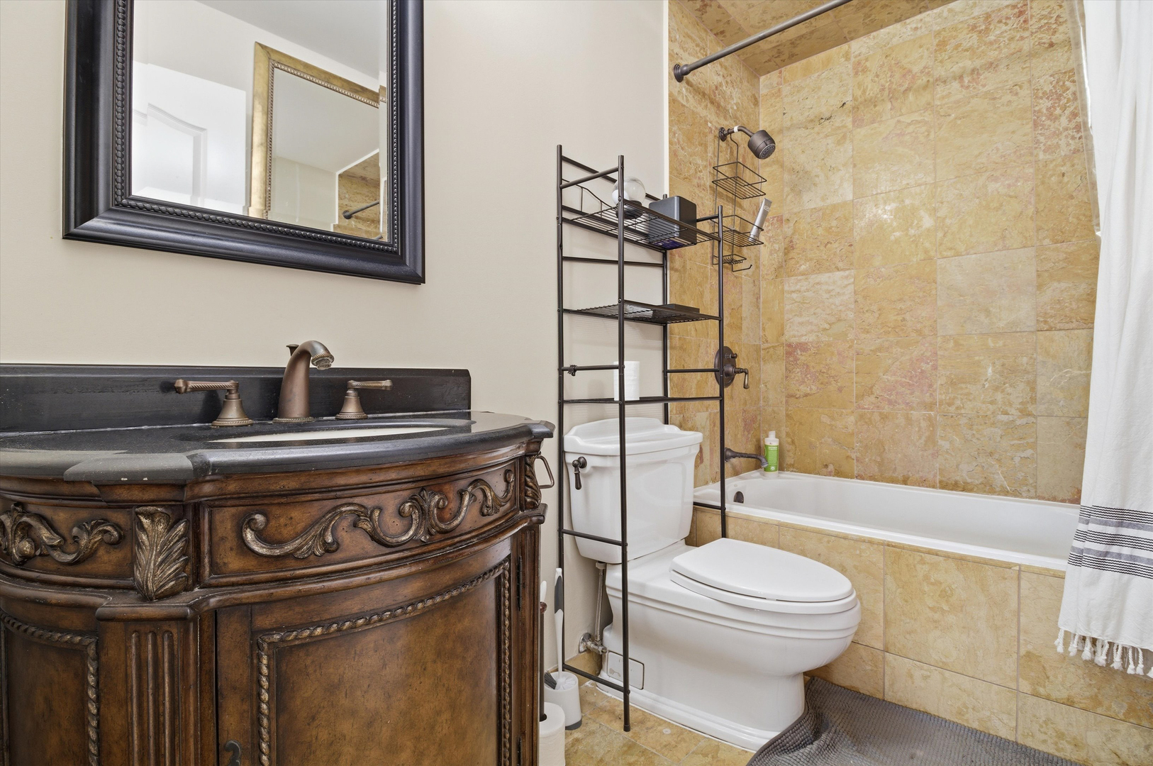 1169 S Plymouth Court Unit: 118