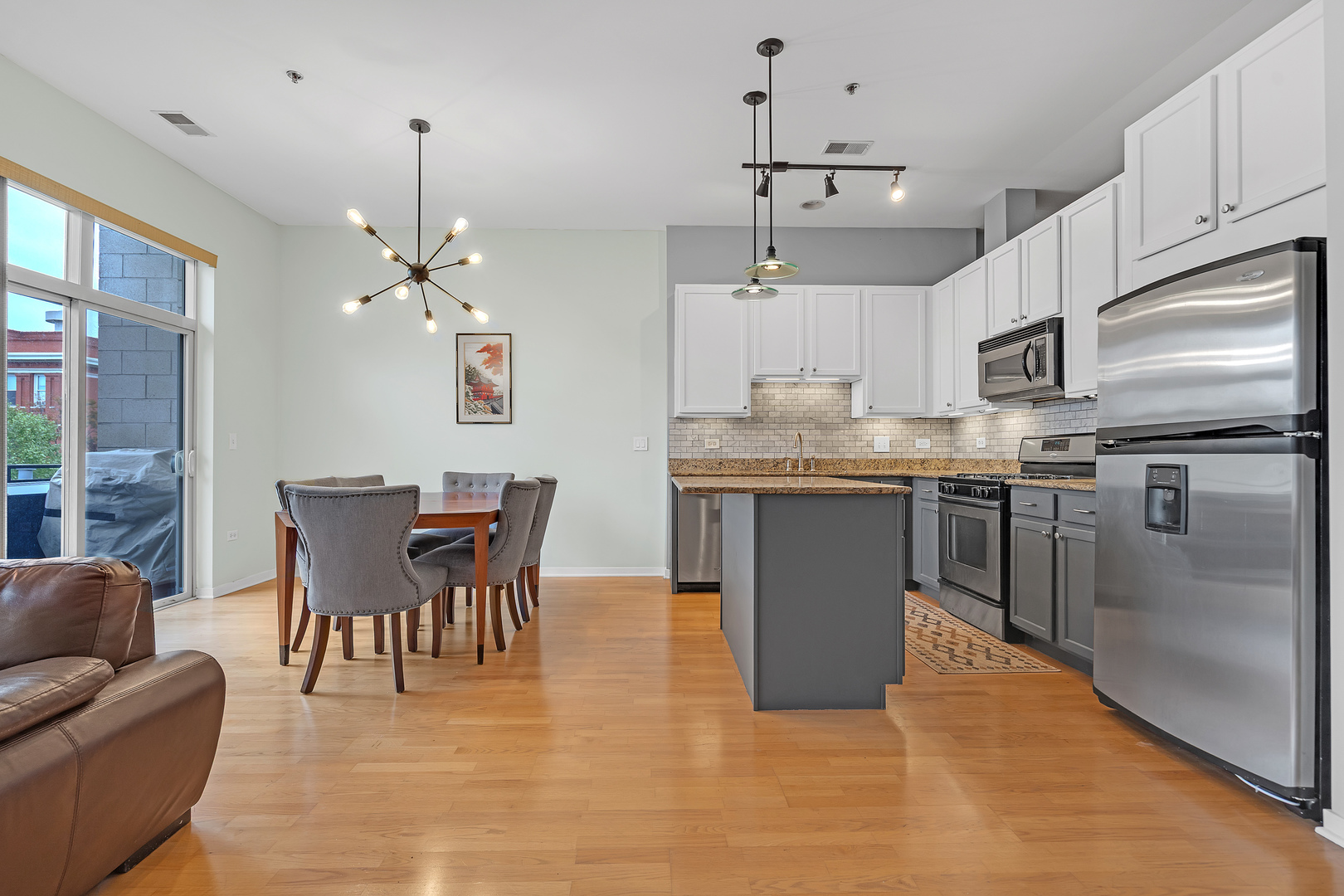 2915 N Clybourn Avenue Unit: 310