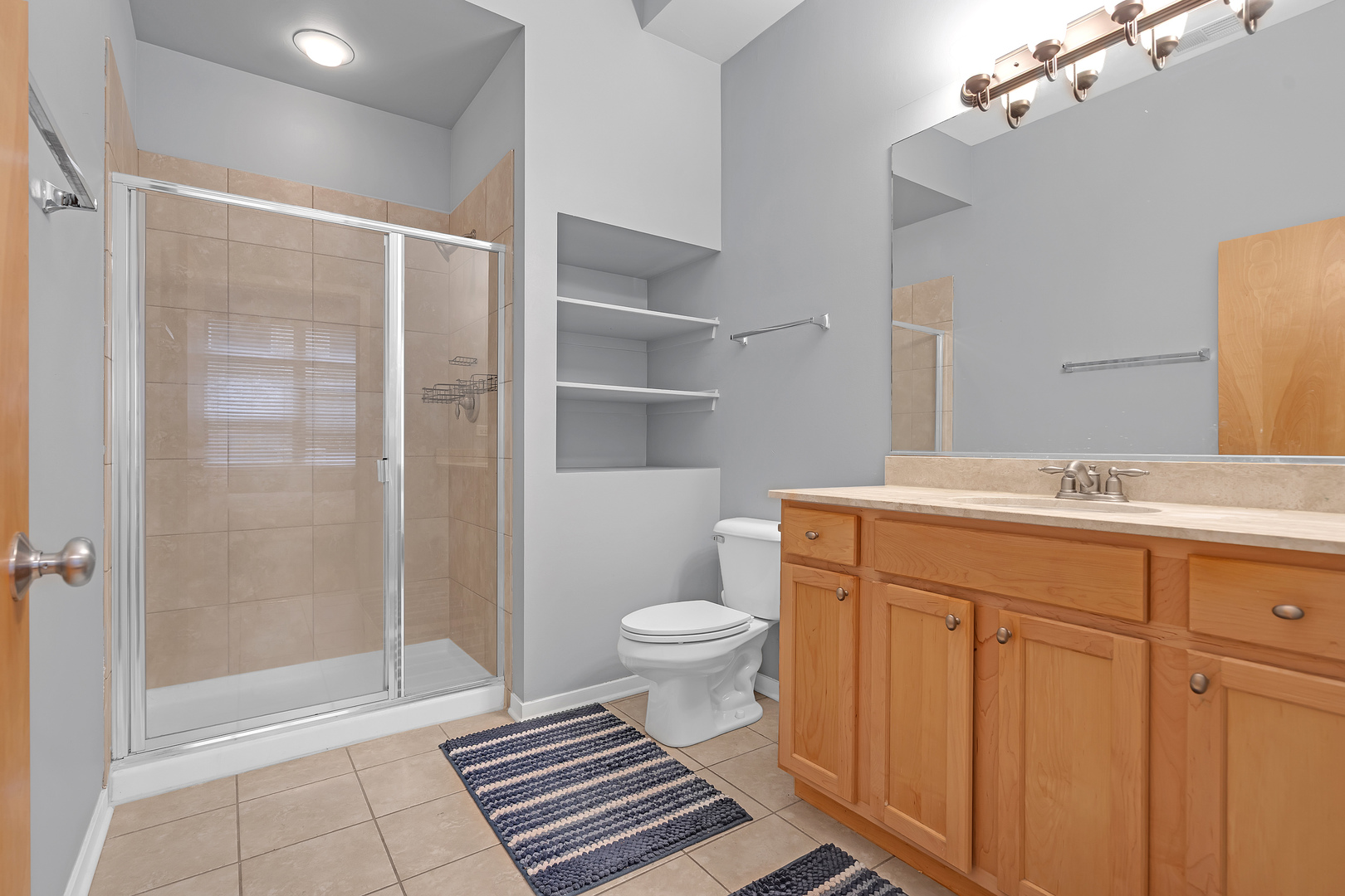 2915 N Clybourn Avenue Unit: 310