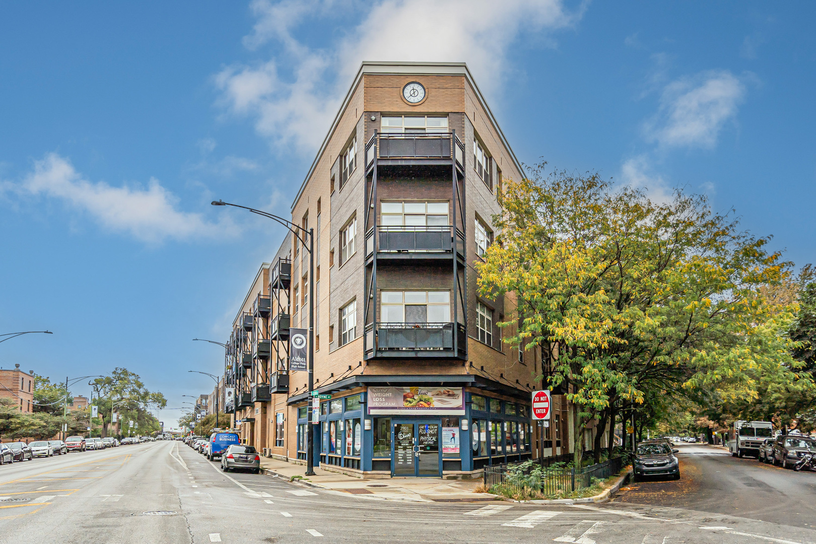 2915 N Clybourn Avenue Unit: 310
