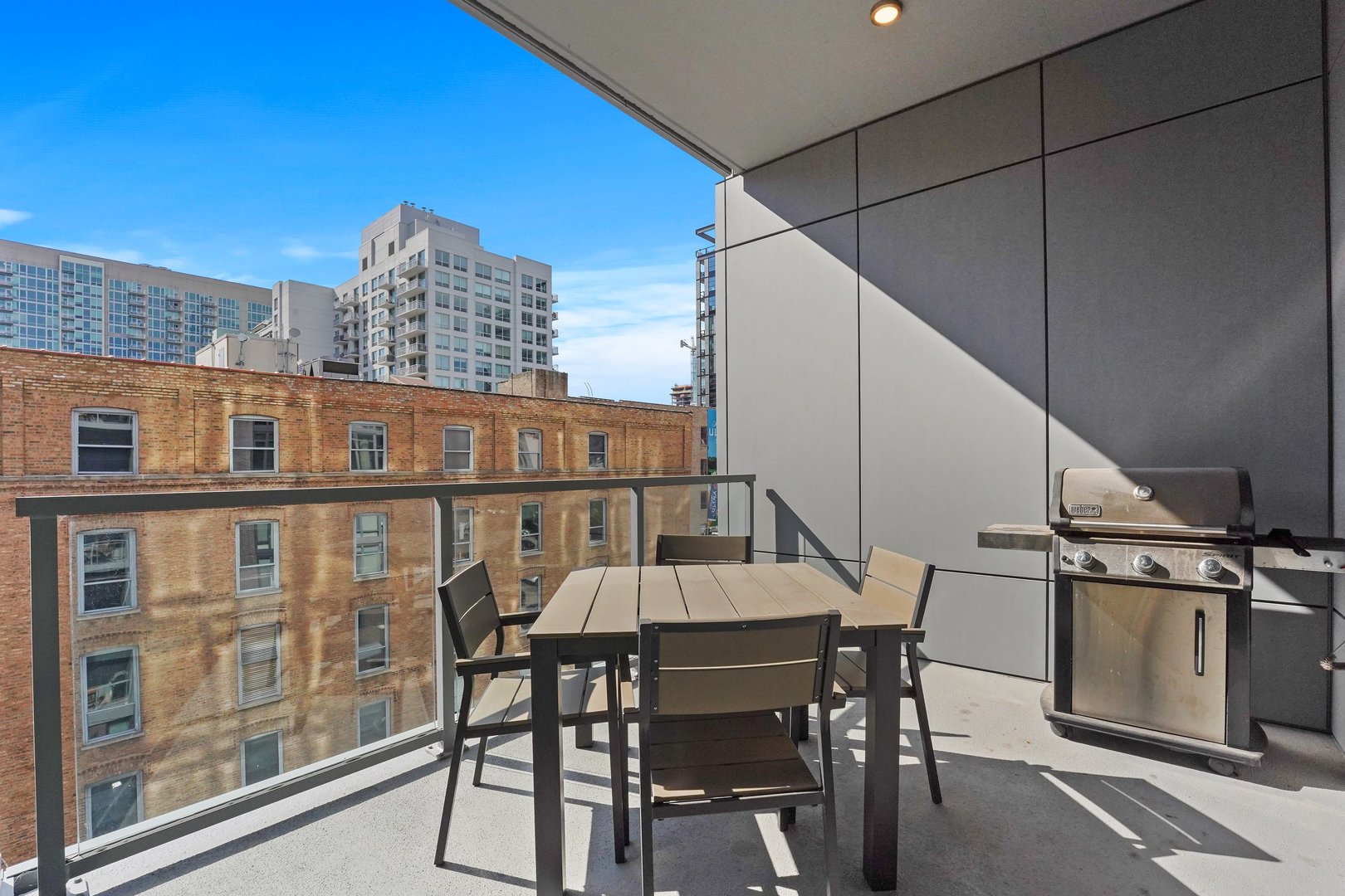 360 W Erie Street Unit: 5A