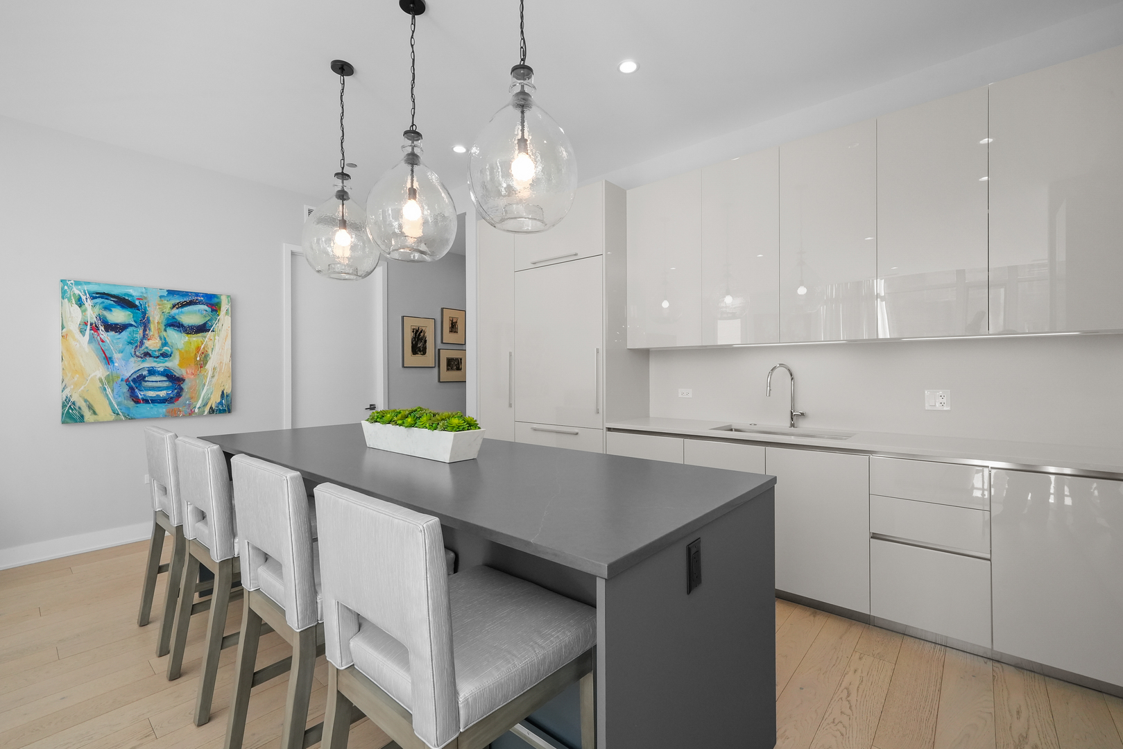 360 W Erie Street Unit: 3D
