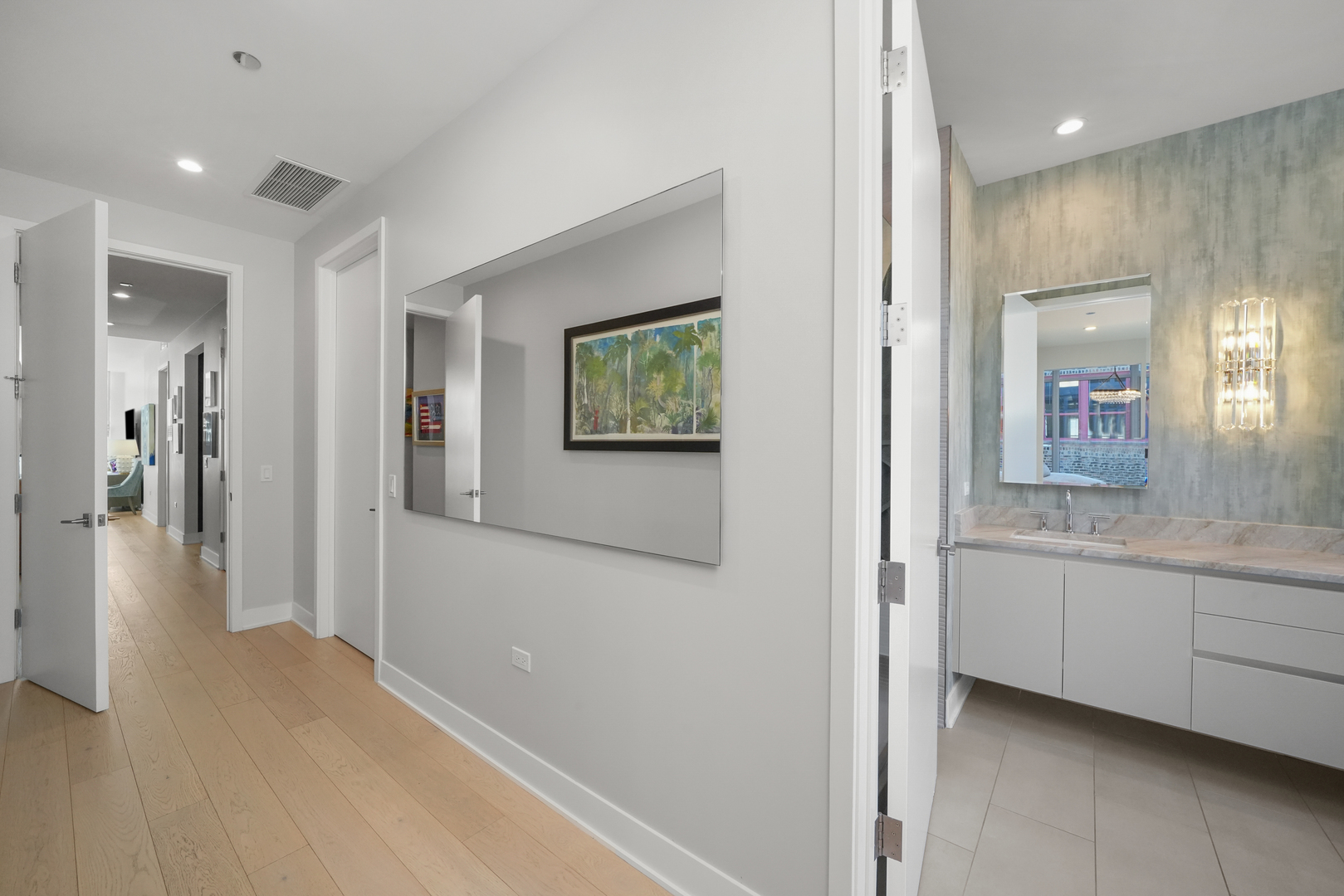 360 W Erie Street Unit: 3D