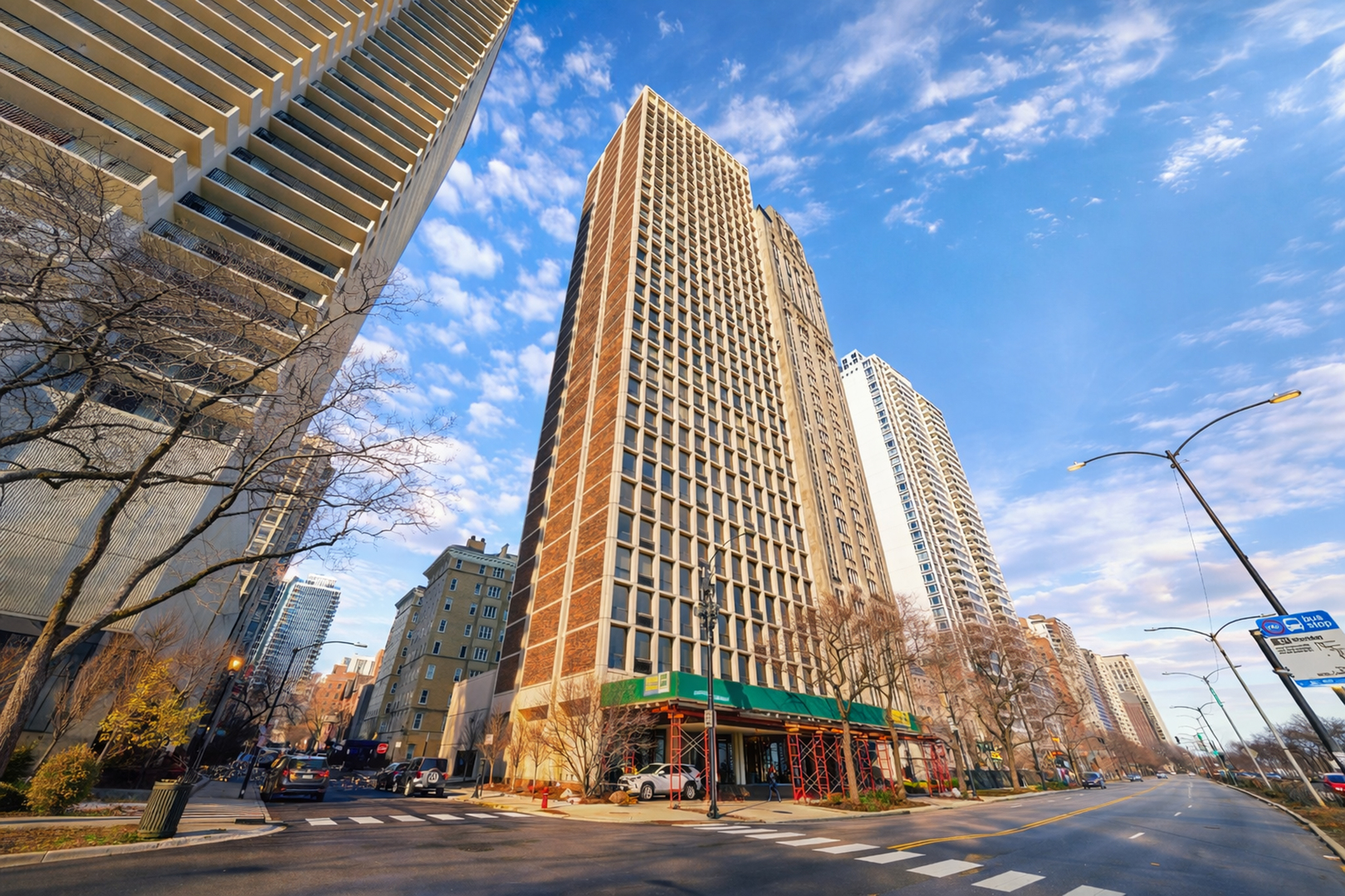 1240 N Lake Shore Drive Unit: 24B