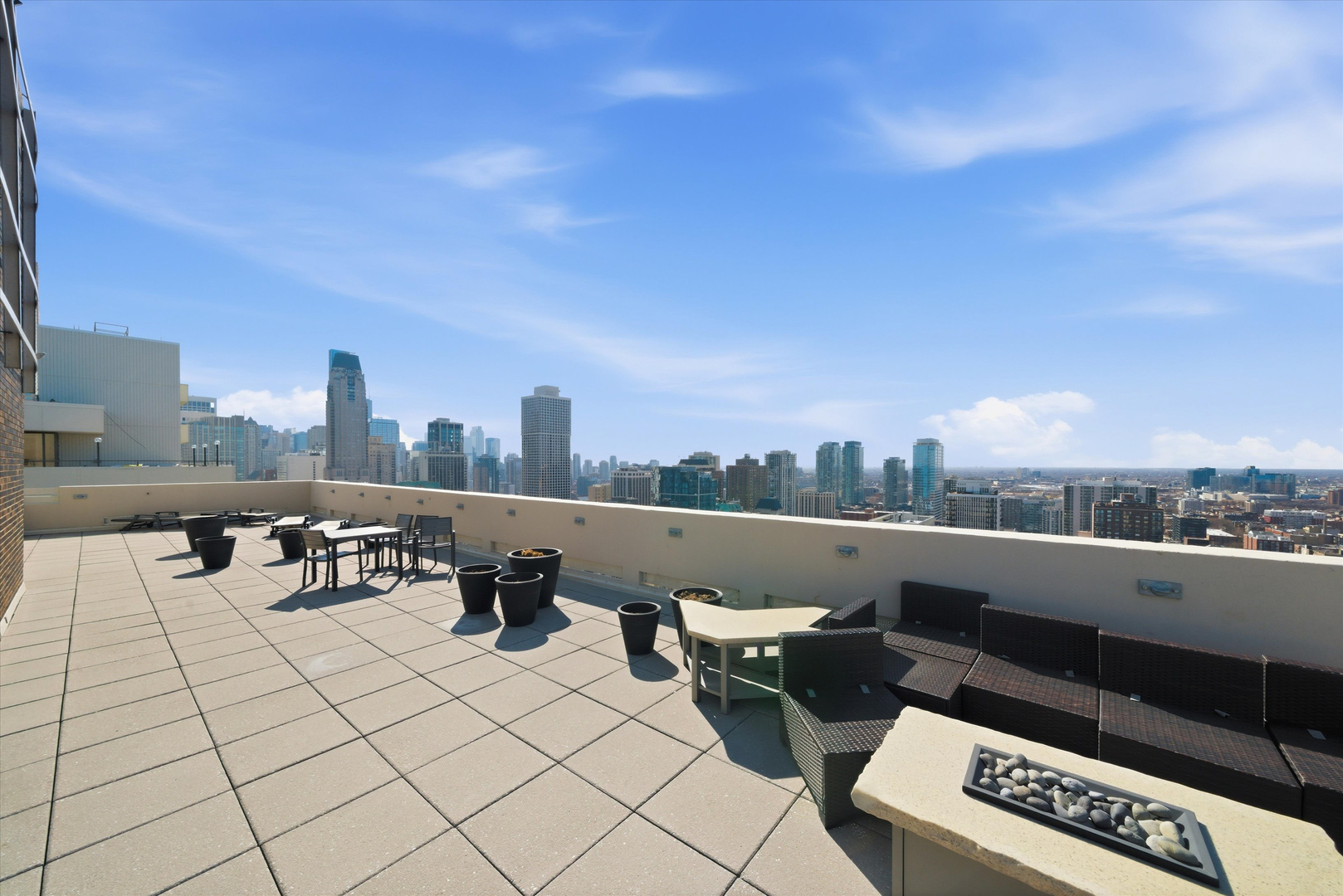 1240 N Lake Shore Drive Unit: 24B