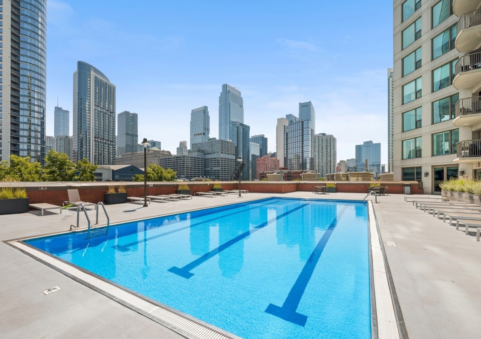 501 N Clinton Street Unit: 3203