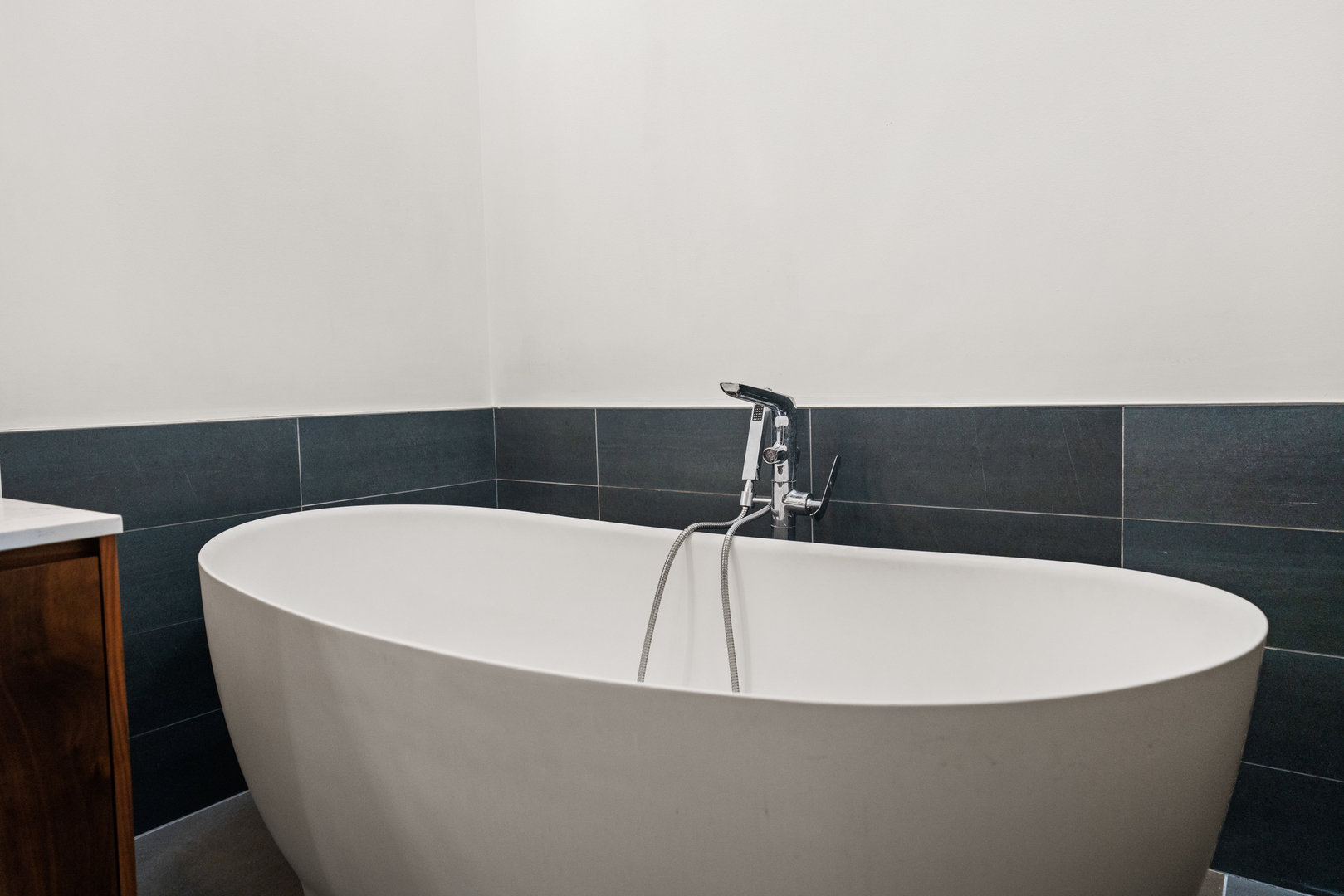 501 N Clinton Street Unit: 3203