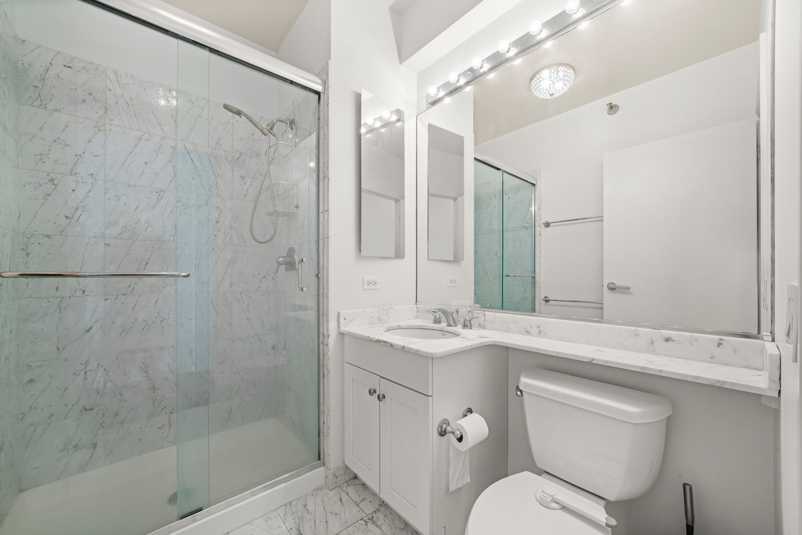 501 N Clinton Street Unit: 3203