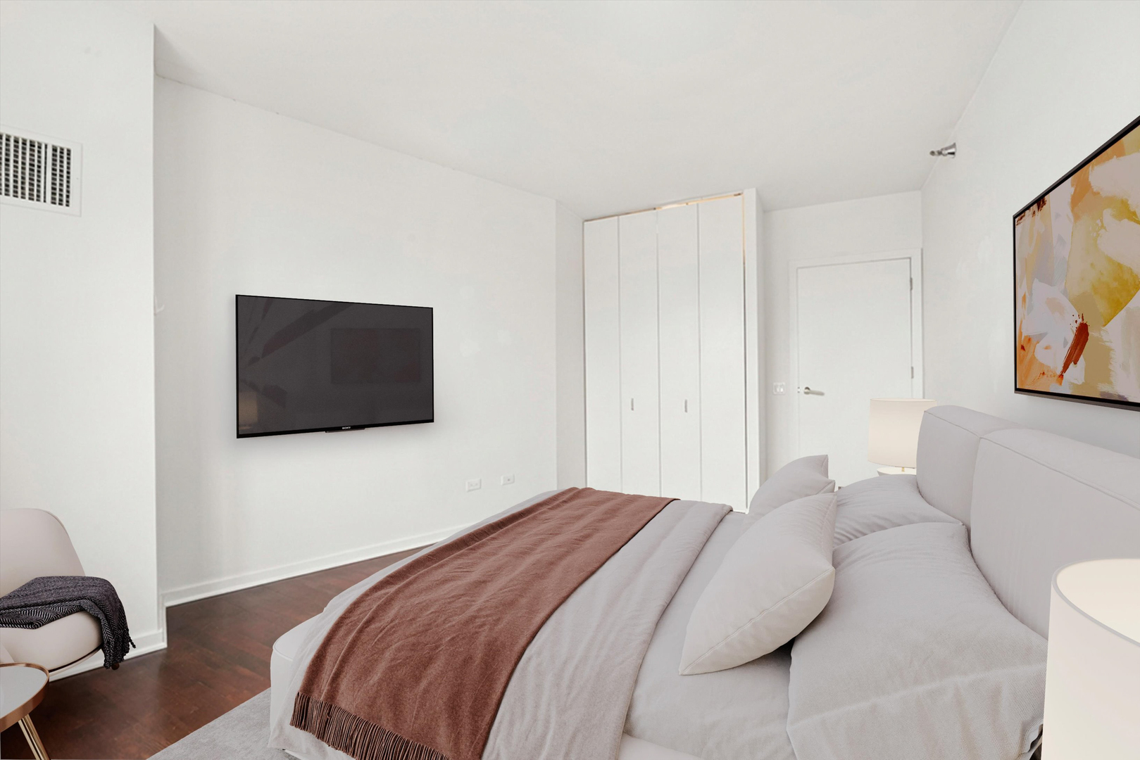 501 N Clinton Street Unit: 3203