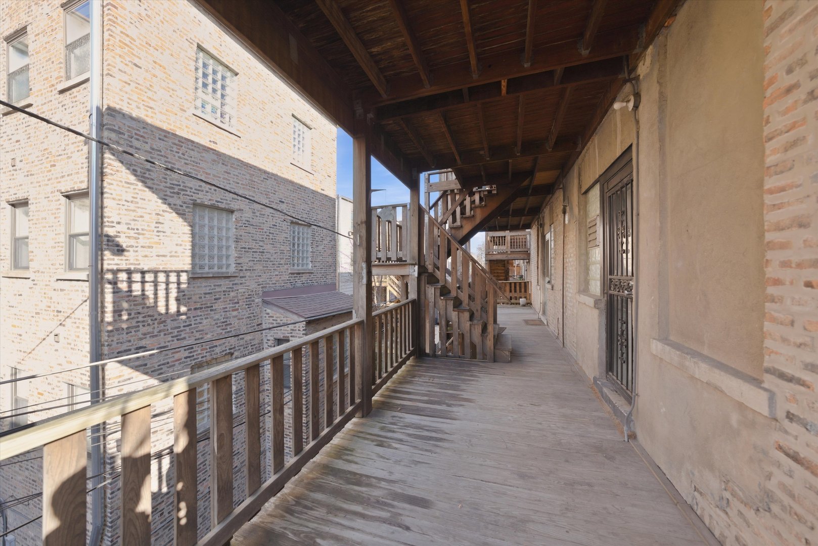 5212 S Ingleside Avenue Unit: 2