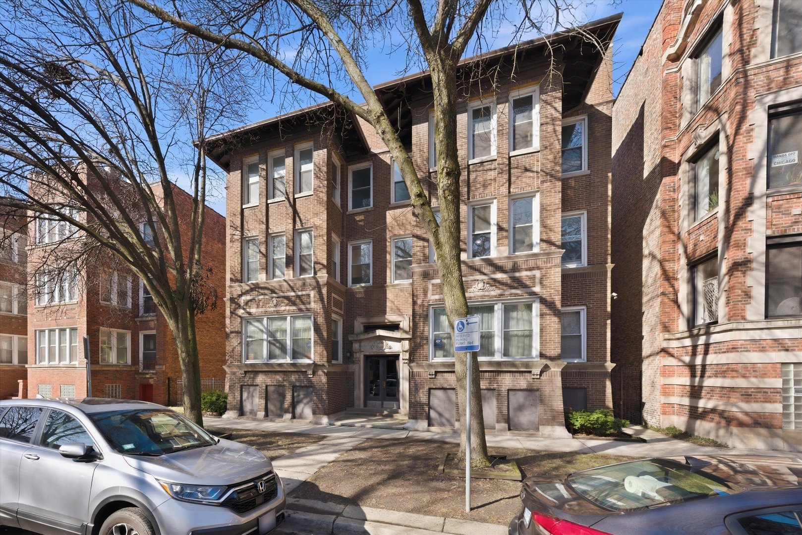 5212 S Ingleside Avenue Unit: 2