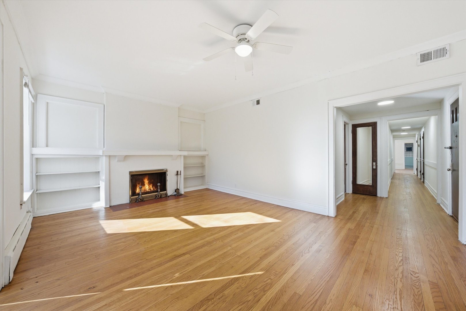 5212 S Ingleside Avenue Unit: 2