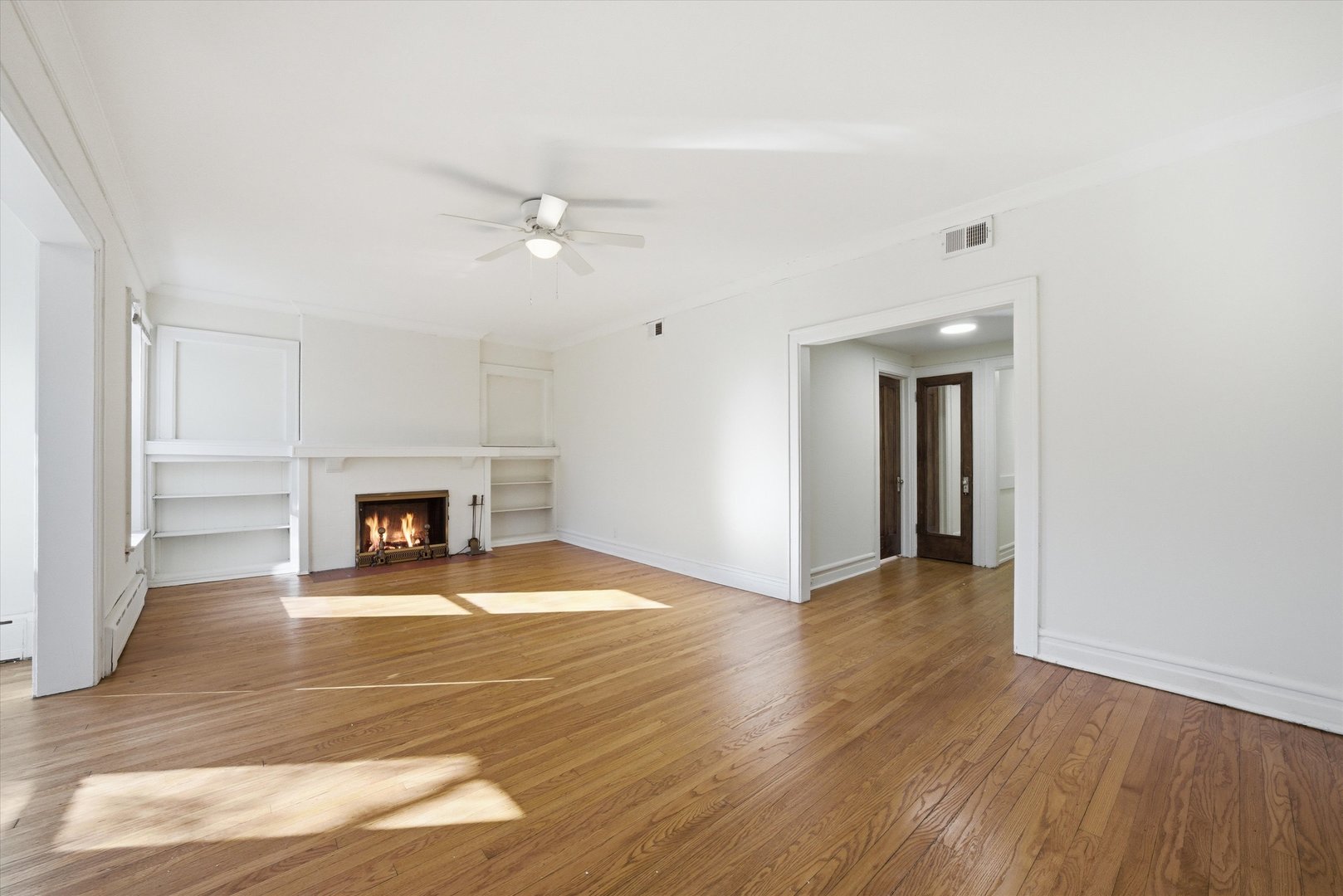 5212 S Ingleside Avenue Unit: 2