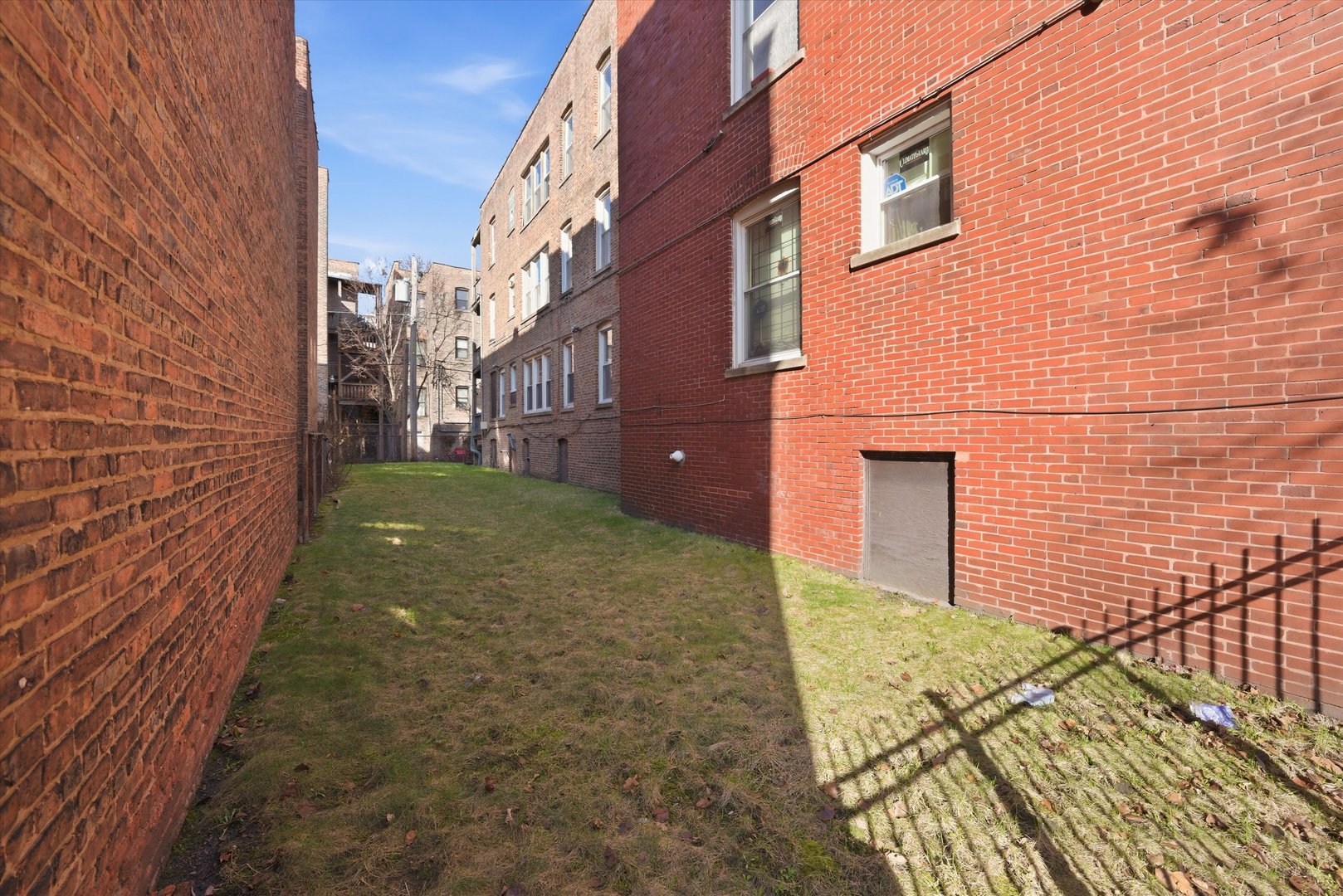 5212 S Ingleside Avenue Unit: 2