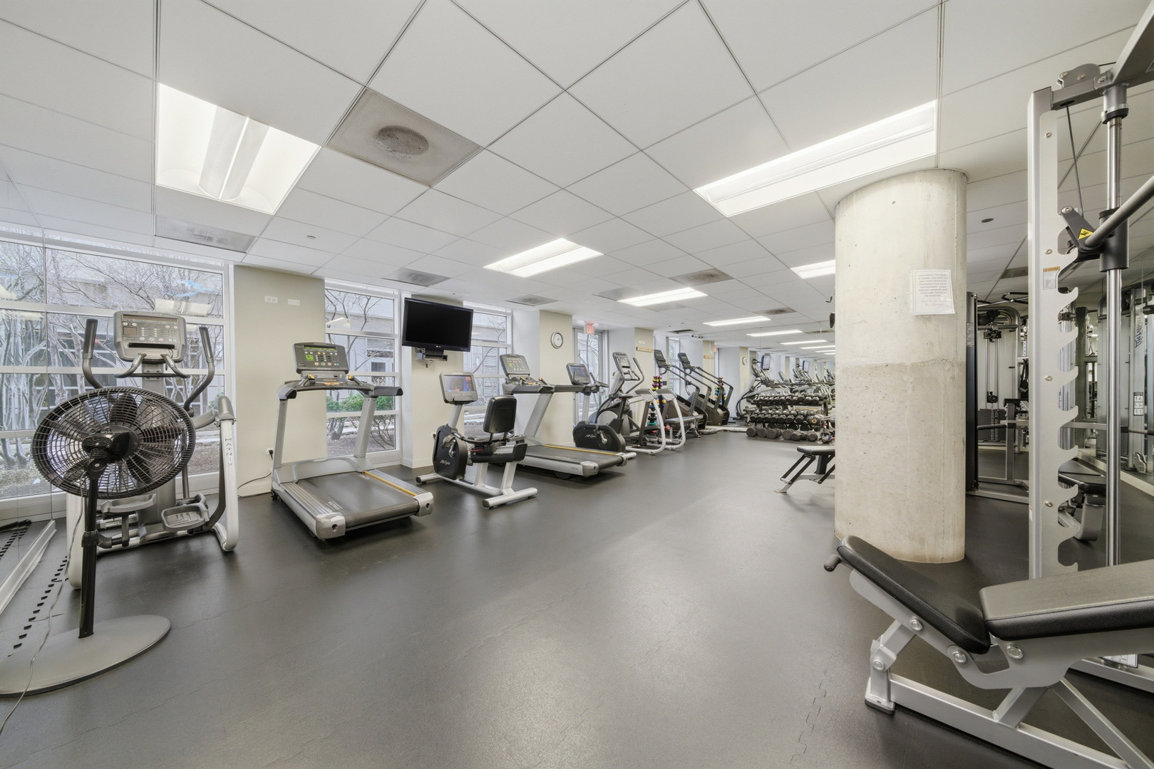 720 N Larrabee Street Unit: 1711