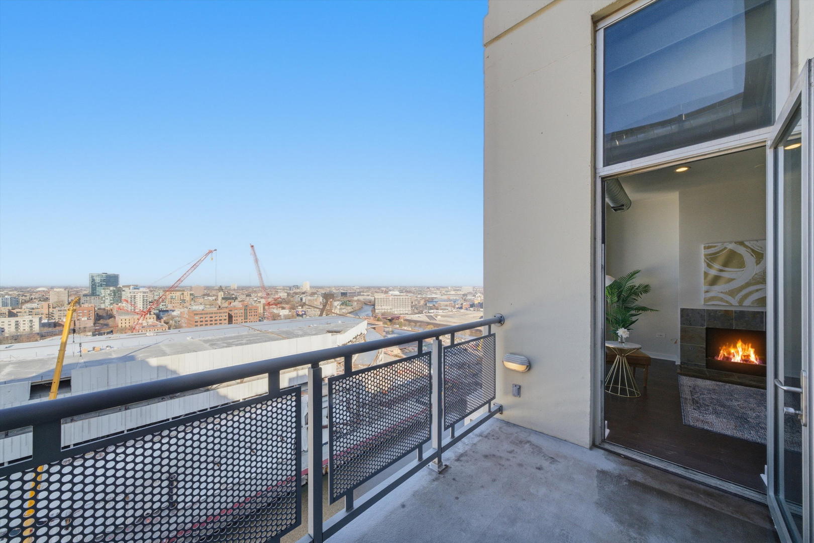 720 N Larrabee Street Unit: 1711