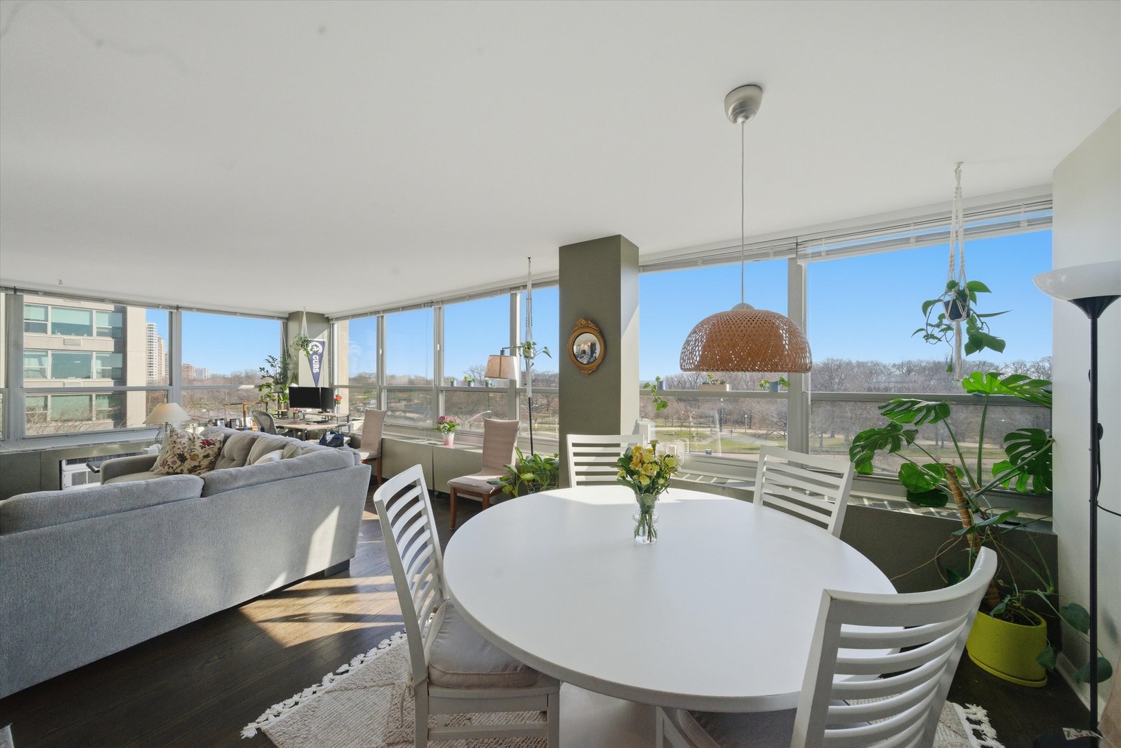 3550 N LAKE SHORE Drive Unit: 516