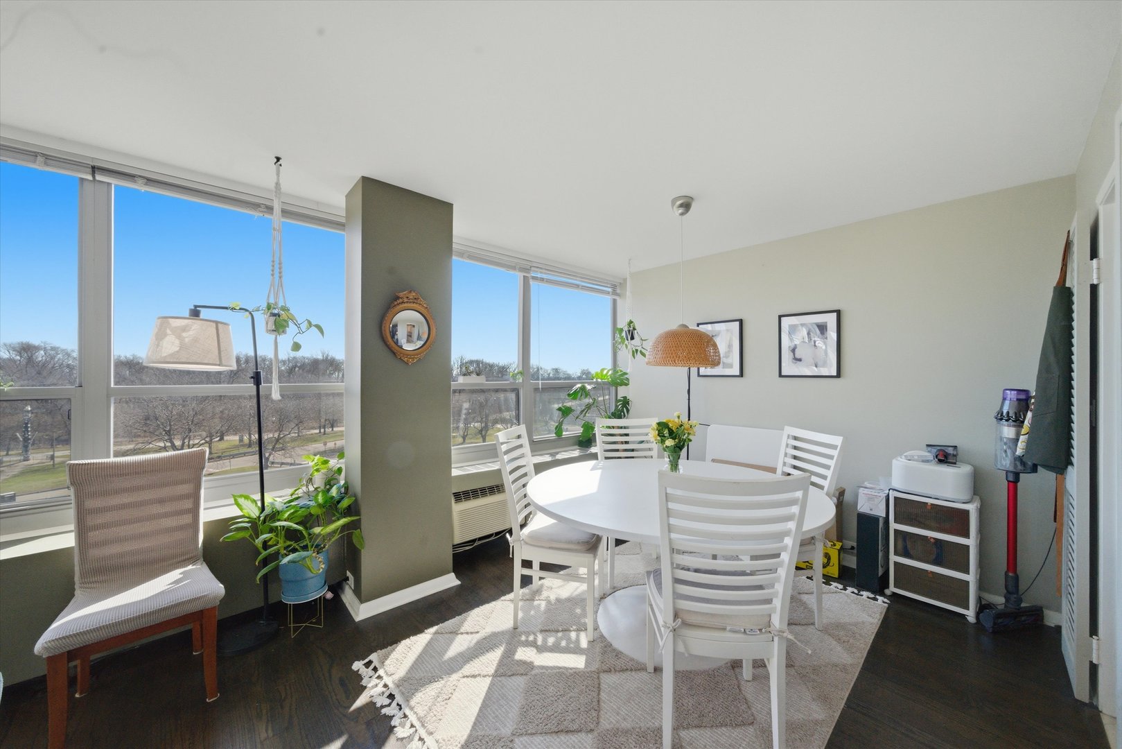 3550 N LAKE SHORE Drive Unit: 516