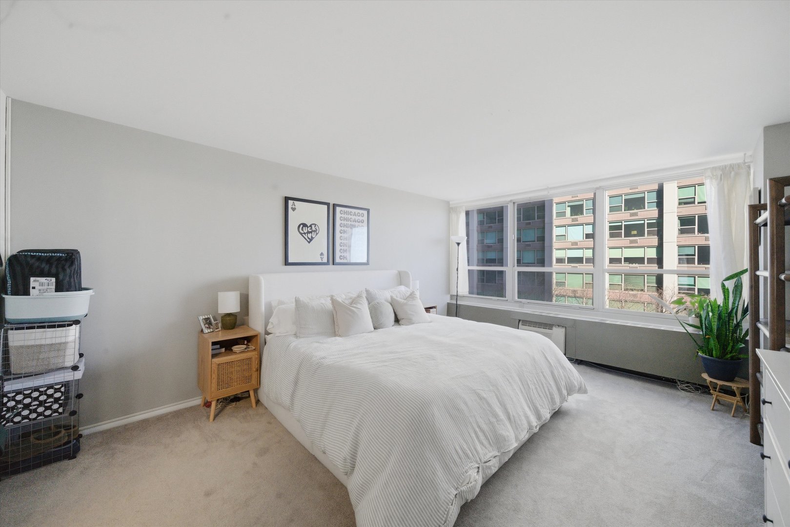 3550 N LAKE SHORE Drive Unit: 516