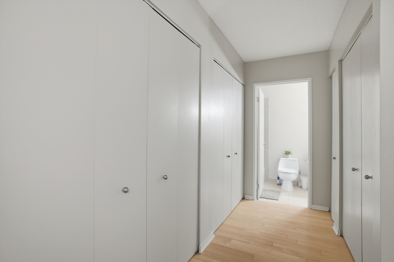 512 N McClurg Court Unit: 2309