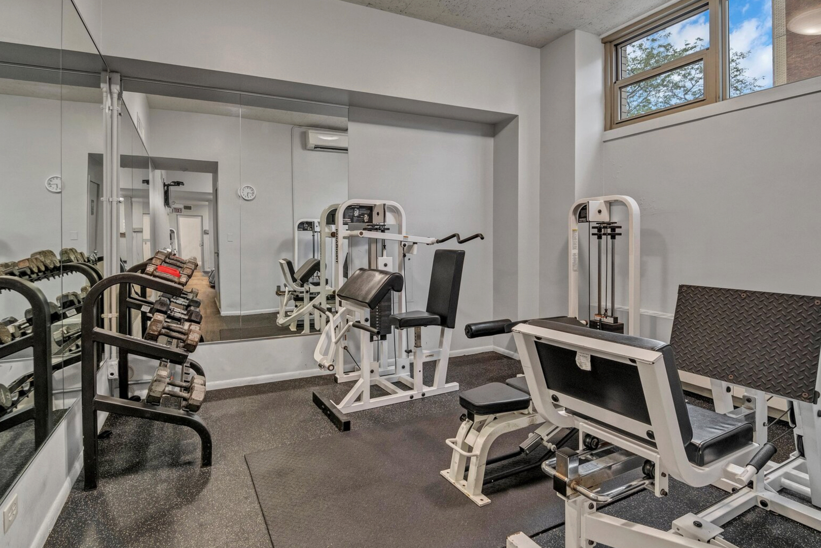 1550 N Lake Shore Drive Unit: 32C