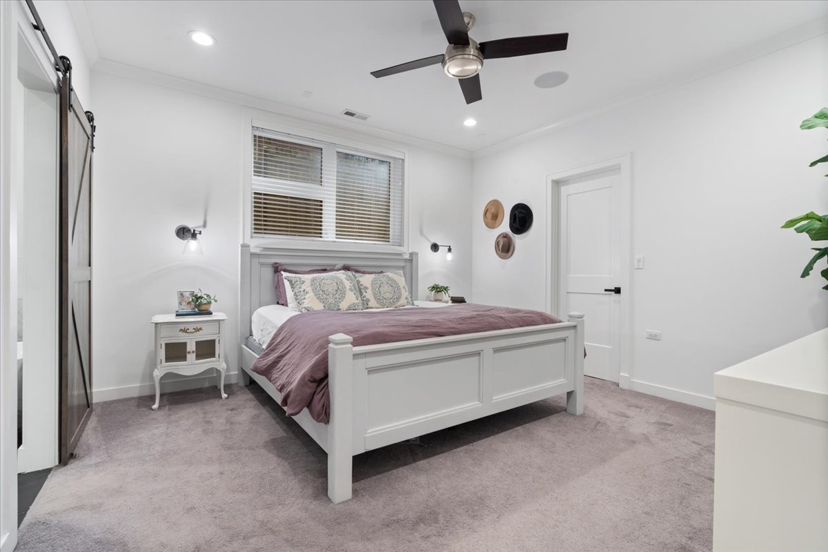 1513 W Walton Street Unit: 1
