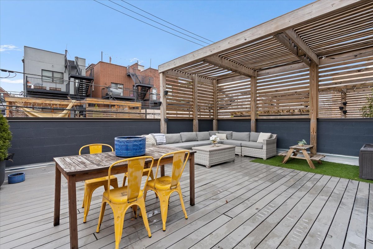 1513 W Walton Street Unit: 1