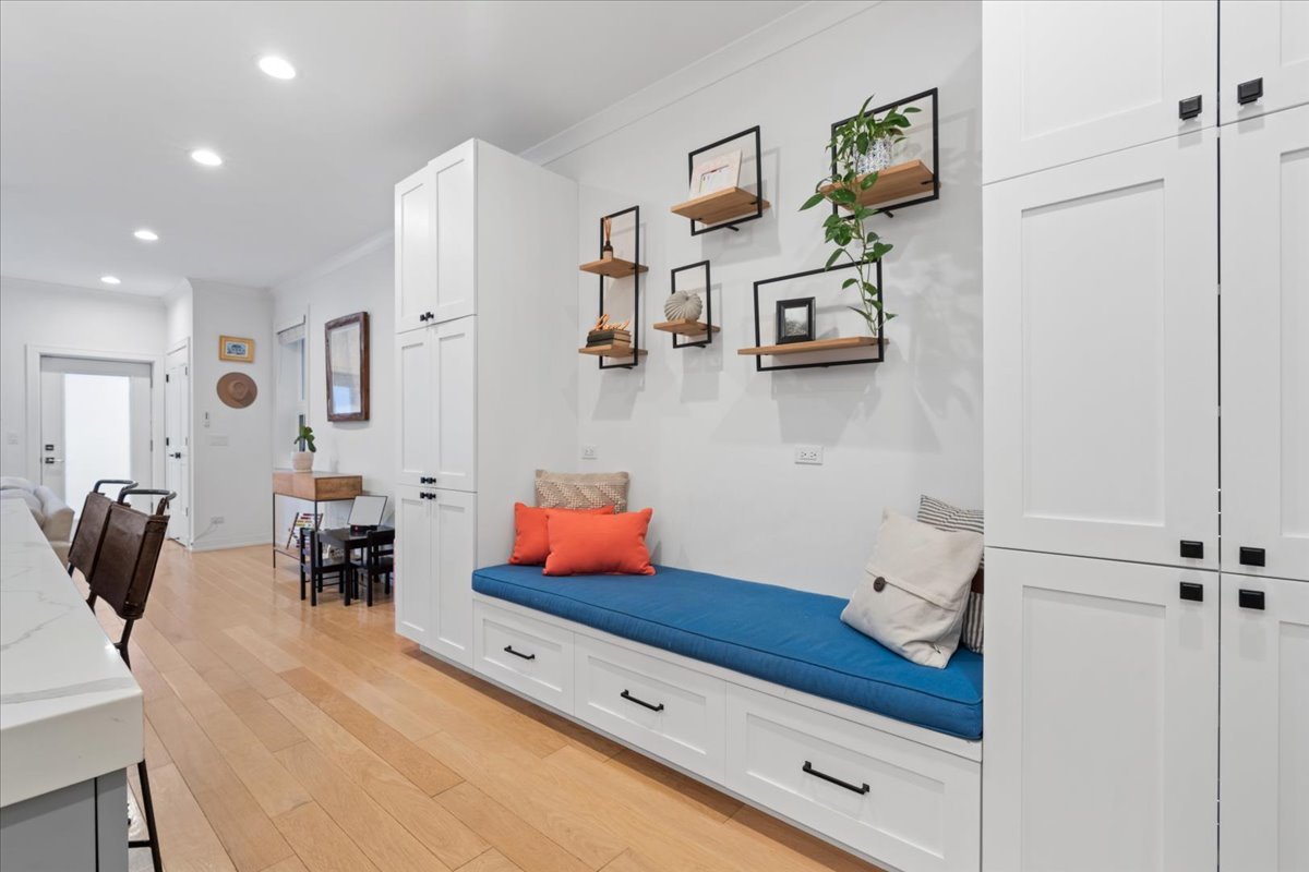 1513 W Walton Street Unit: 1