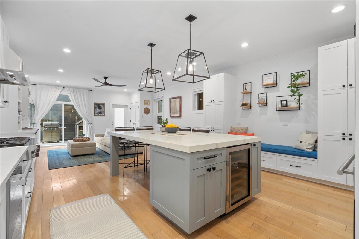 1513 W Walton Street Unit: 1
