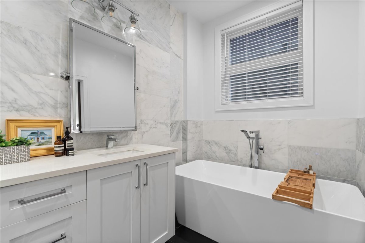 1513 W Walton Street Unit: 1