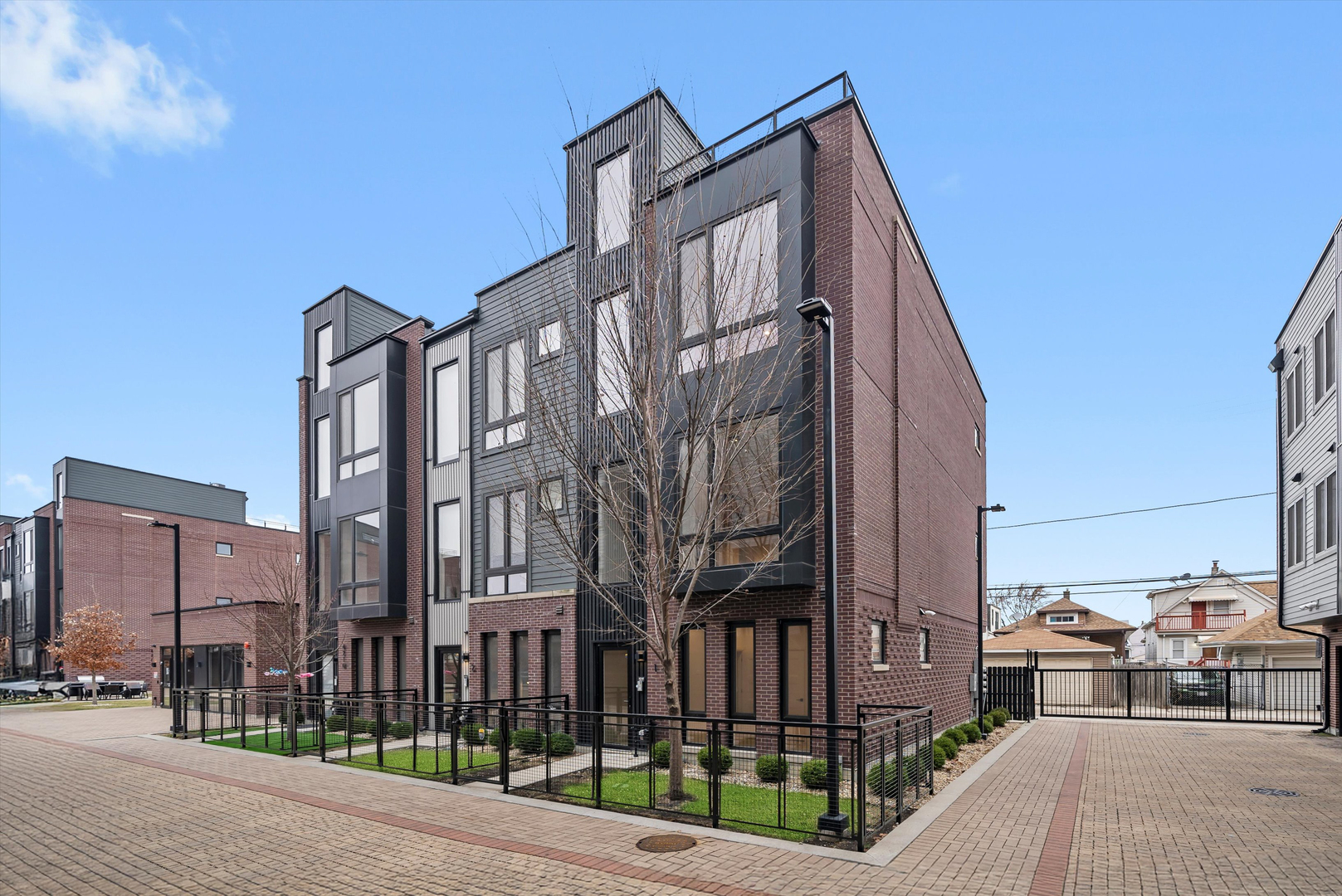 4214 W Belmont Avenue Unit: 5