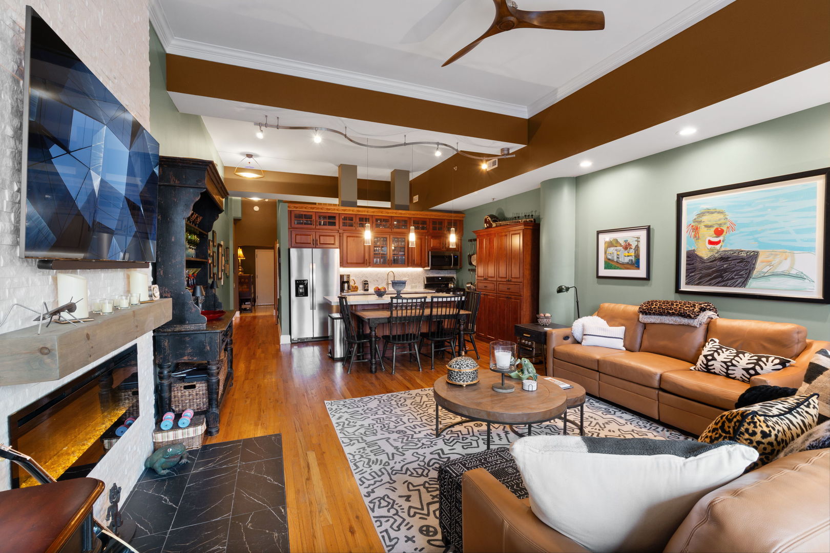 165 N CANAL Street Unit: 1414