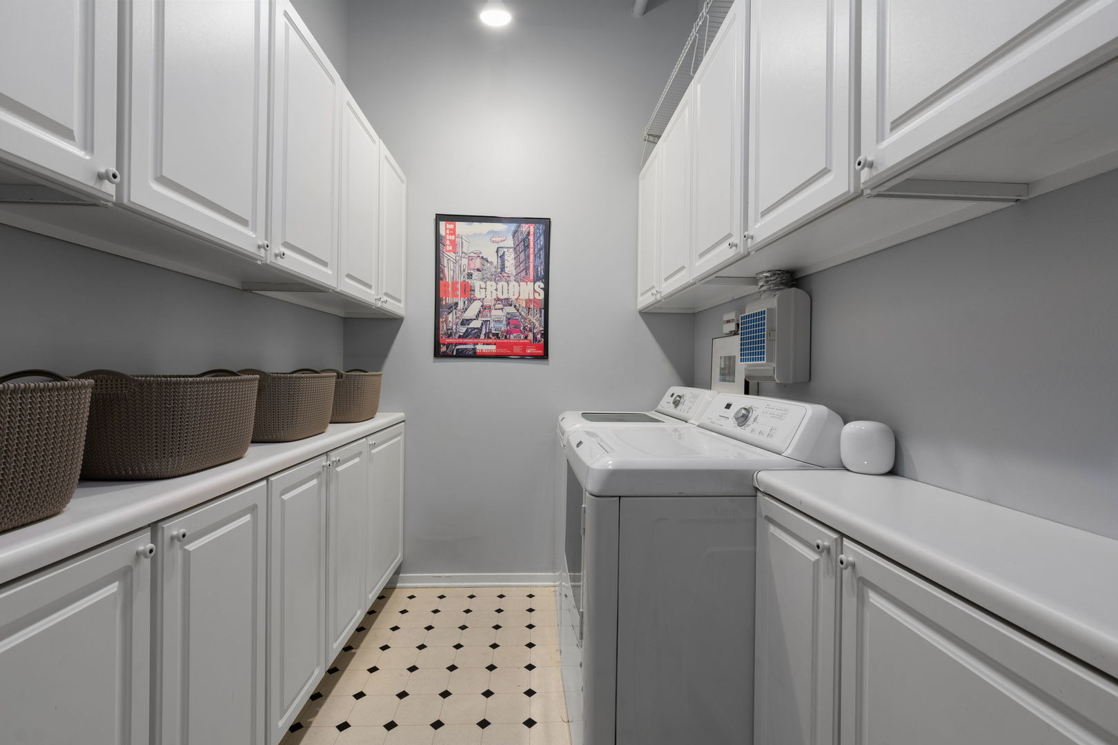 165 N CANAL Street Unit: 1414
