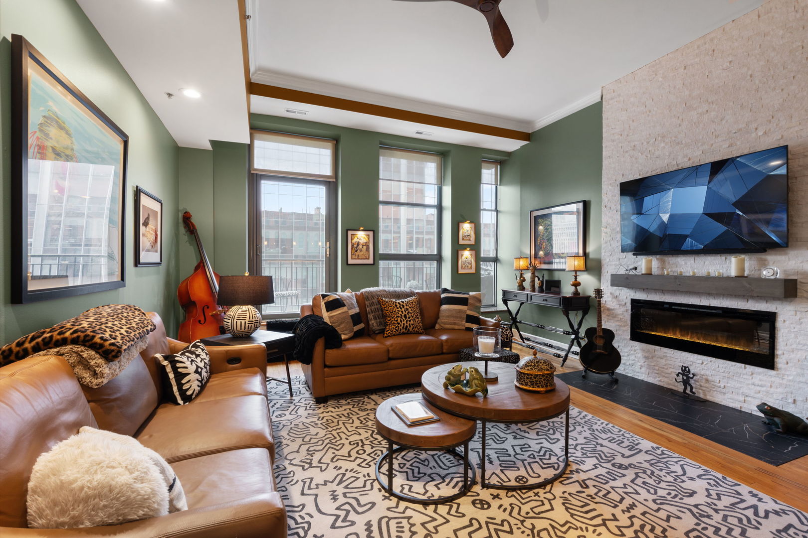 165 N CANAL Street Unit: 1414