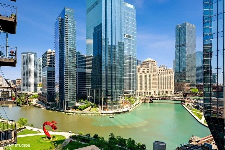 165 N CANAL Street Unit: 1414