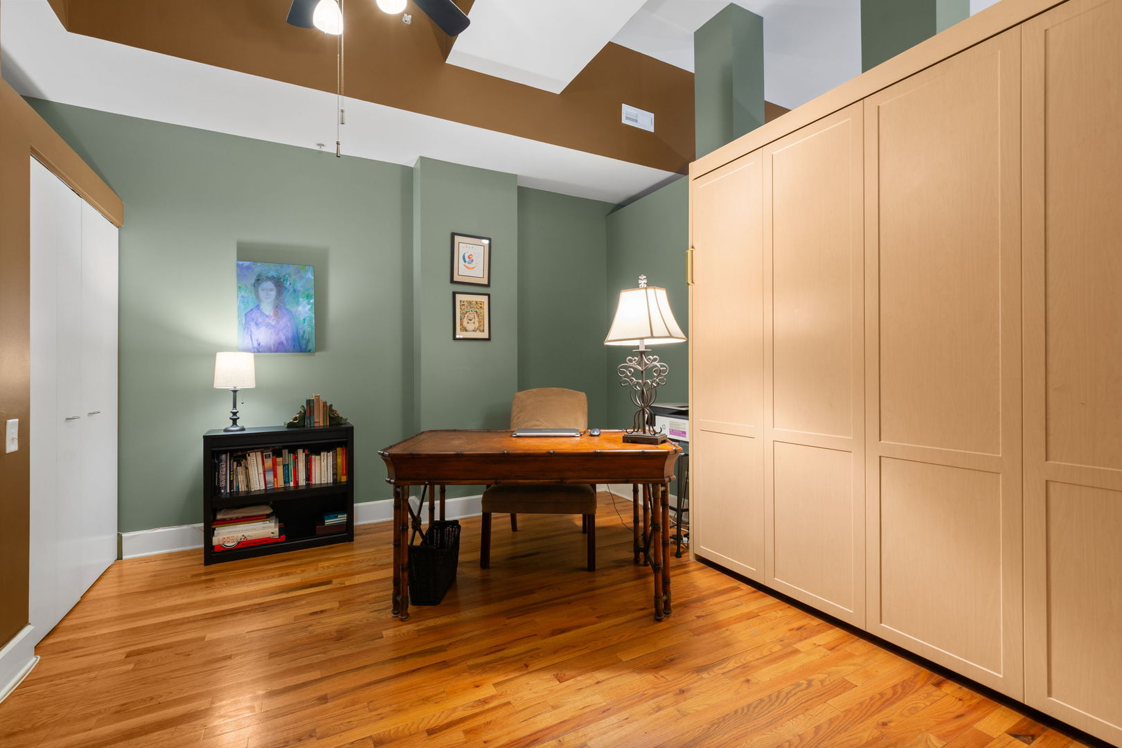 165 N CANAL Street Unit: 1414
