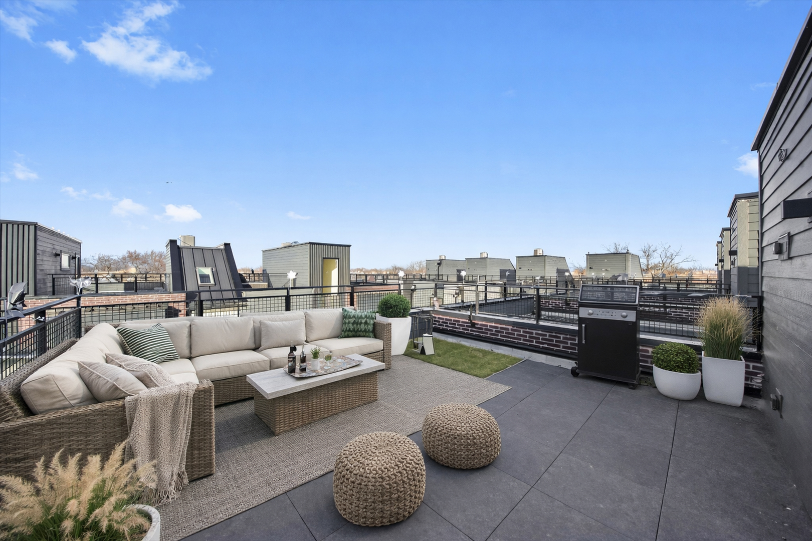 4250 W Belmont Avenue Unit: 3