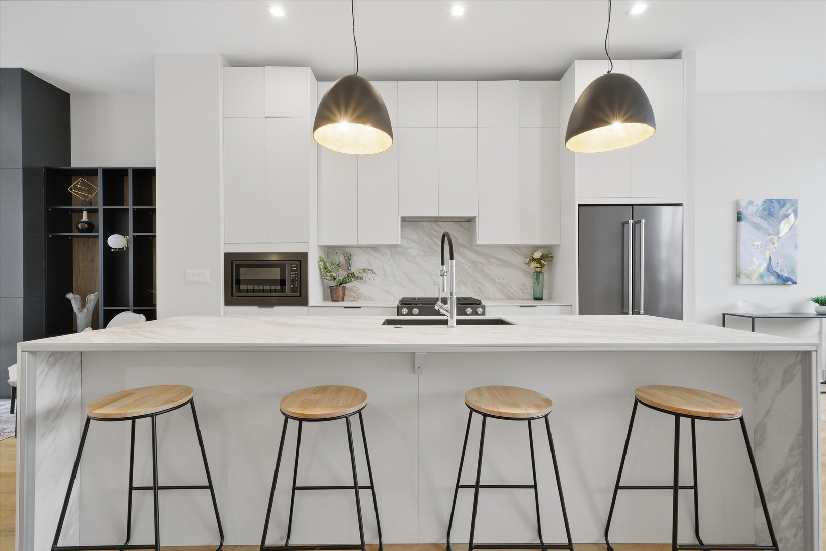 4250 W Belmont Avenue Unit: 3