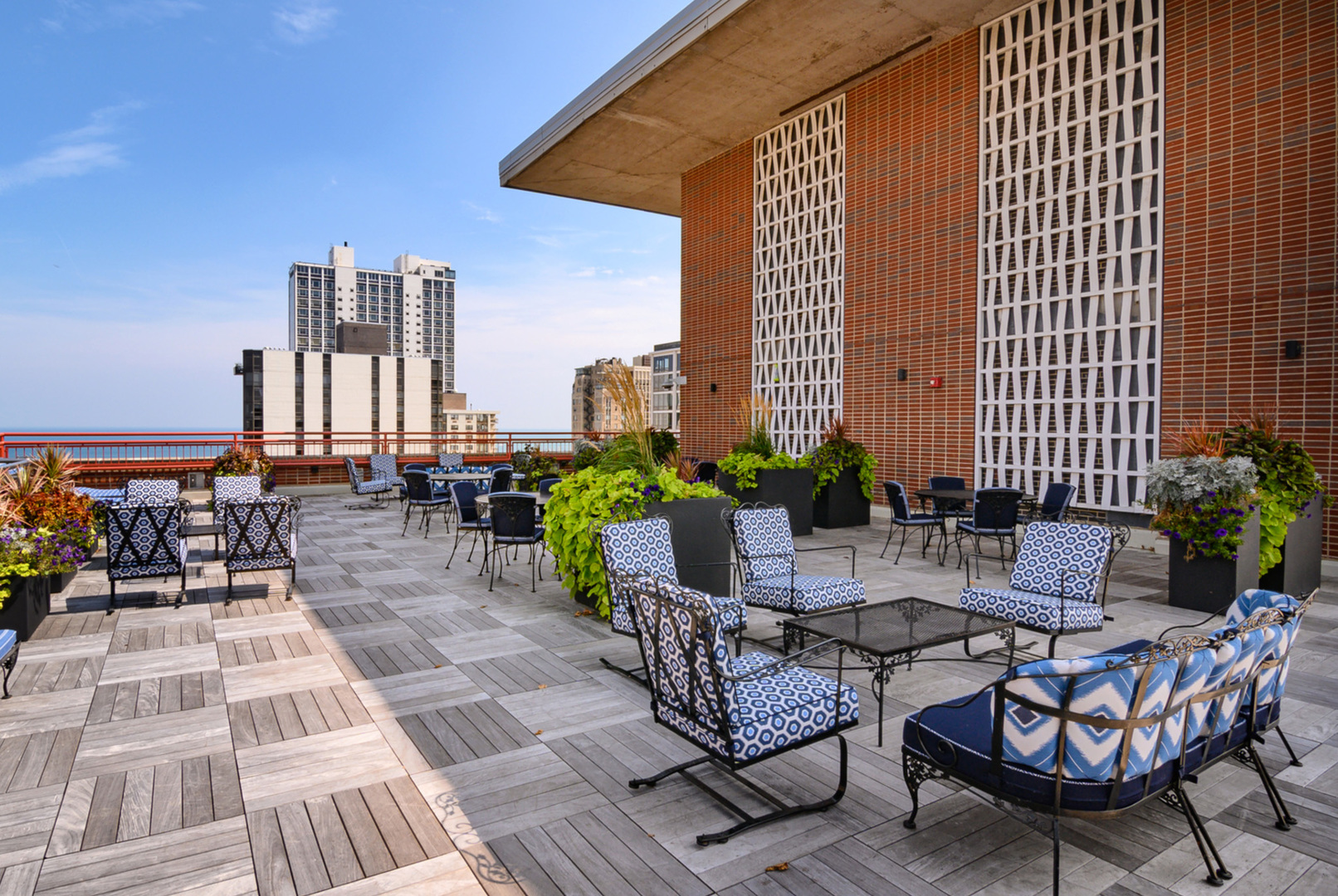 1325 N State Parkway Unit: 17C