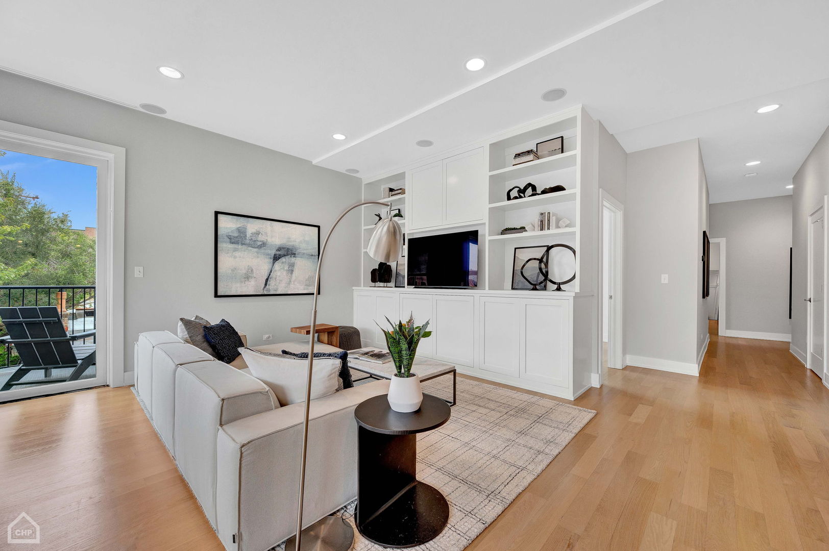 1312 W Madison Street Unit: 4A