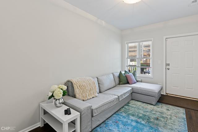 1539 N Wicker Park Avenue Unit: 1W