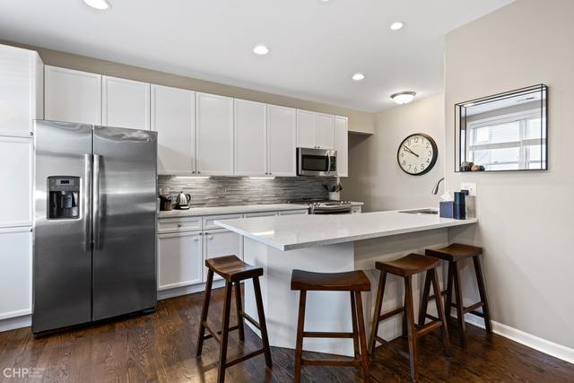 1539 N Wicker Park Avenue Unit: 1W
