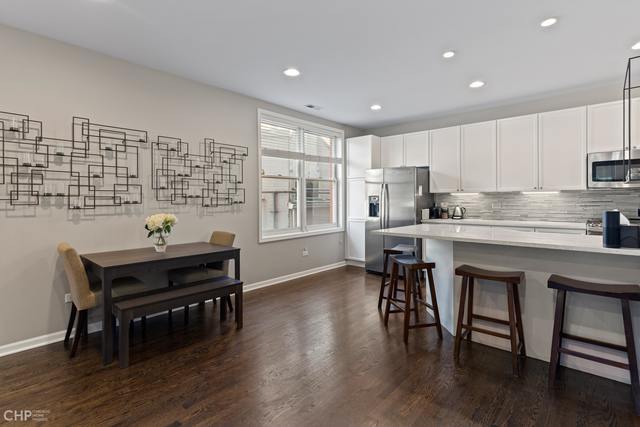 1539 N Wicker Park Avenue Unit: 1W