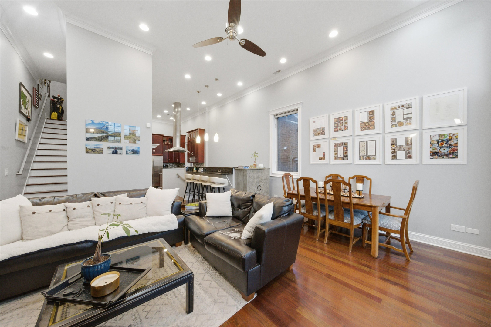 1245 N Greenview Avenue Unit: 3